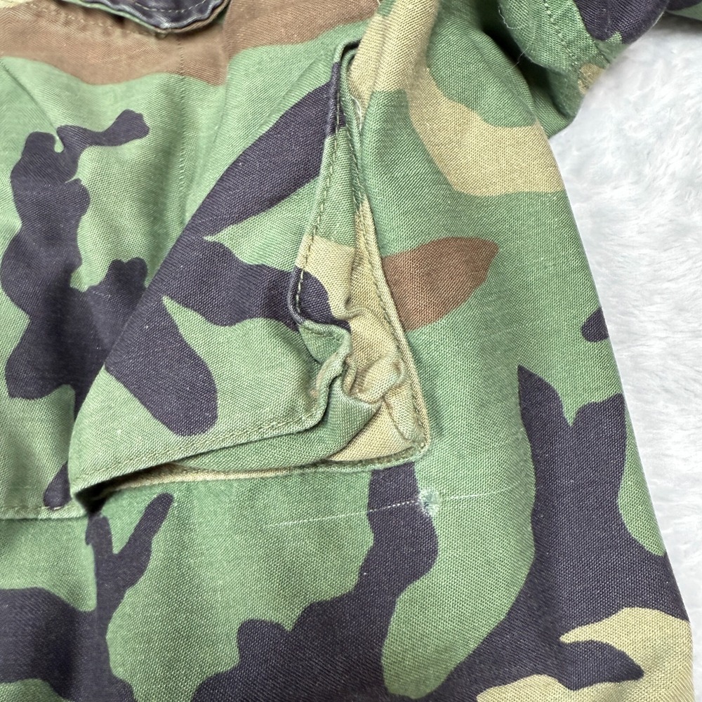 Vintage Army Camo Coat Jacket Cold Weather Small Long Woodland Distressed FLAW - Picture 13 of 16